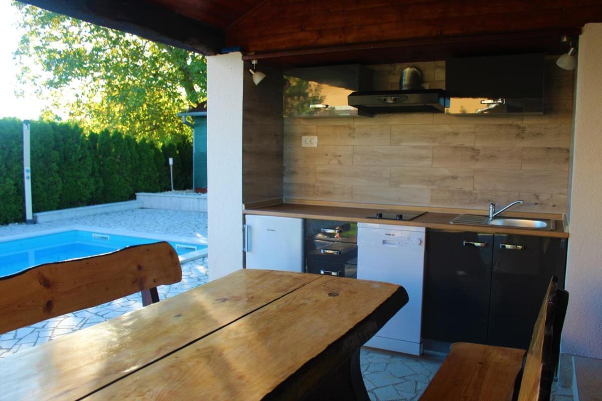 Villa Semy Pazin Exterior photo